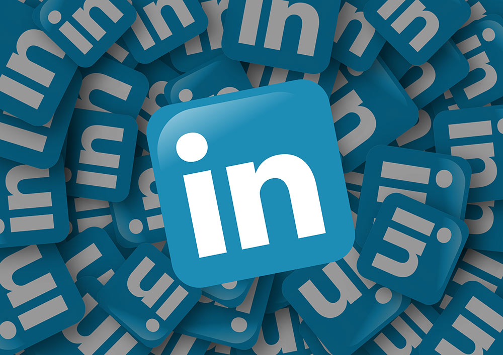 LinkedIn Pixabay geralt web